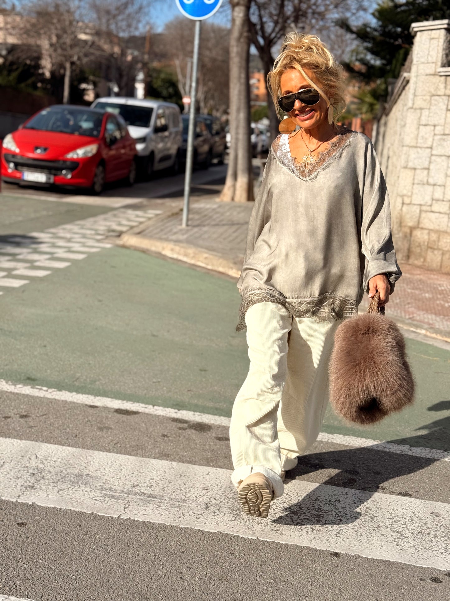 BLUSA OVERSIZE LENCERO PAULA MULTICOLOR