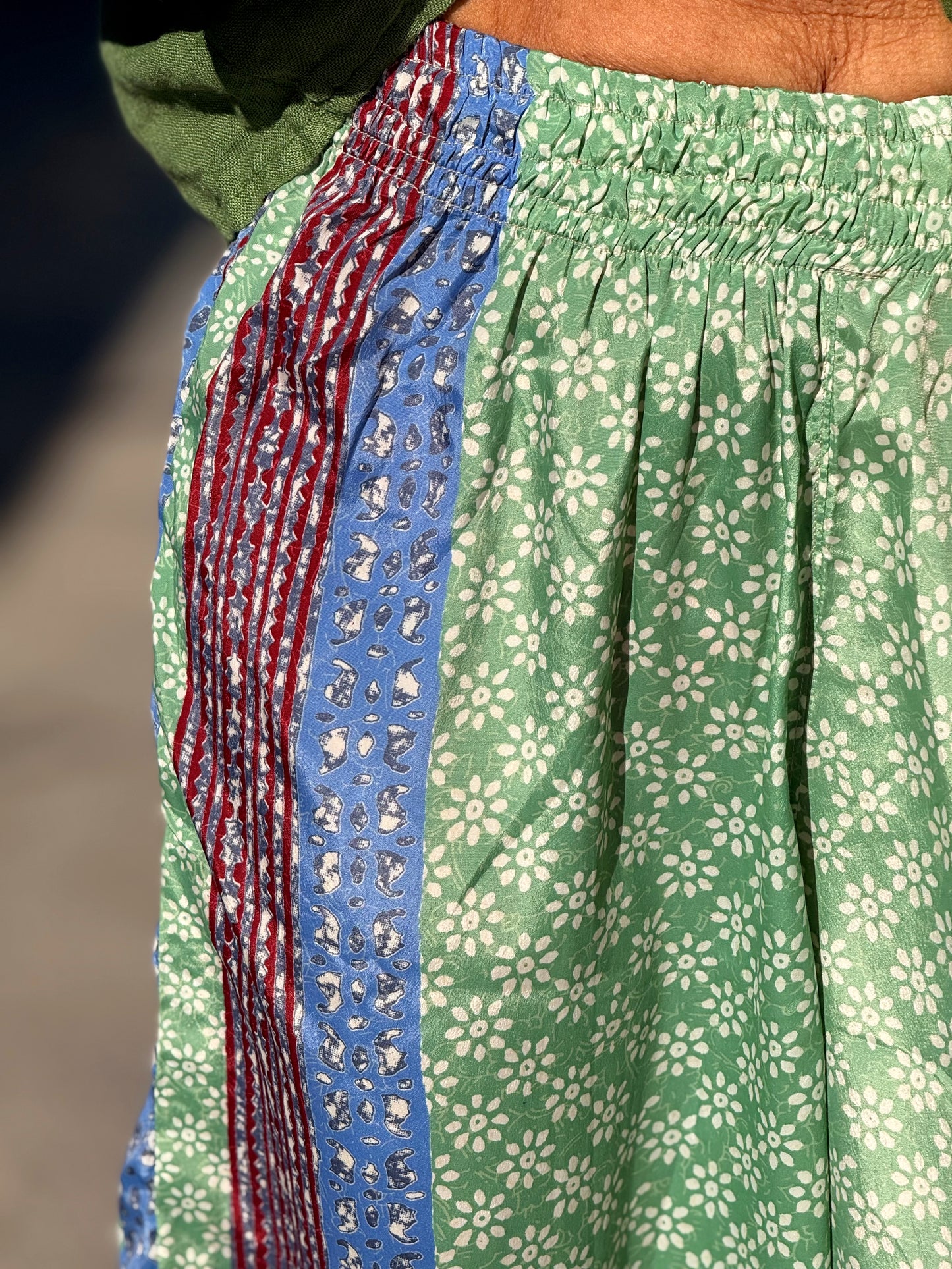 PANTALON HIPPIE CHIC ESTAMPADO MULTICOLOR