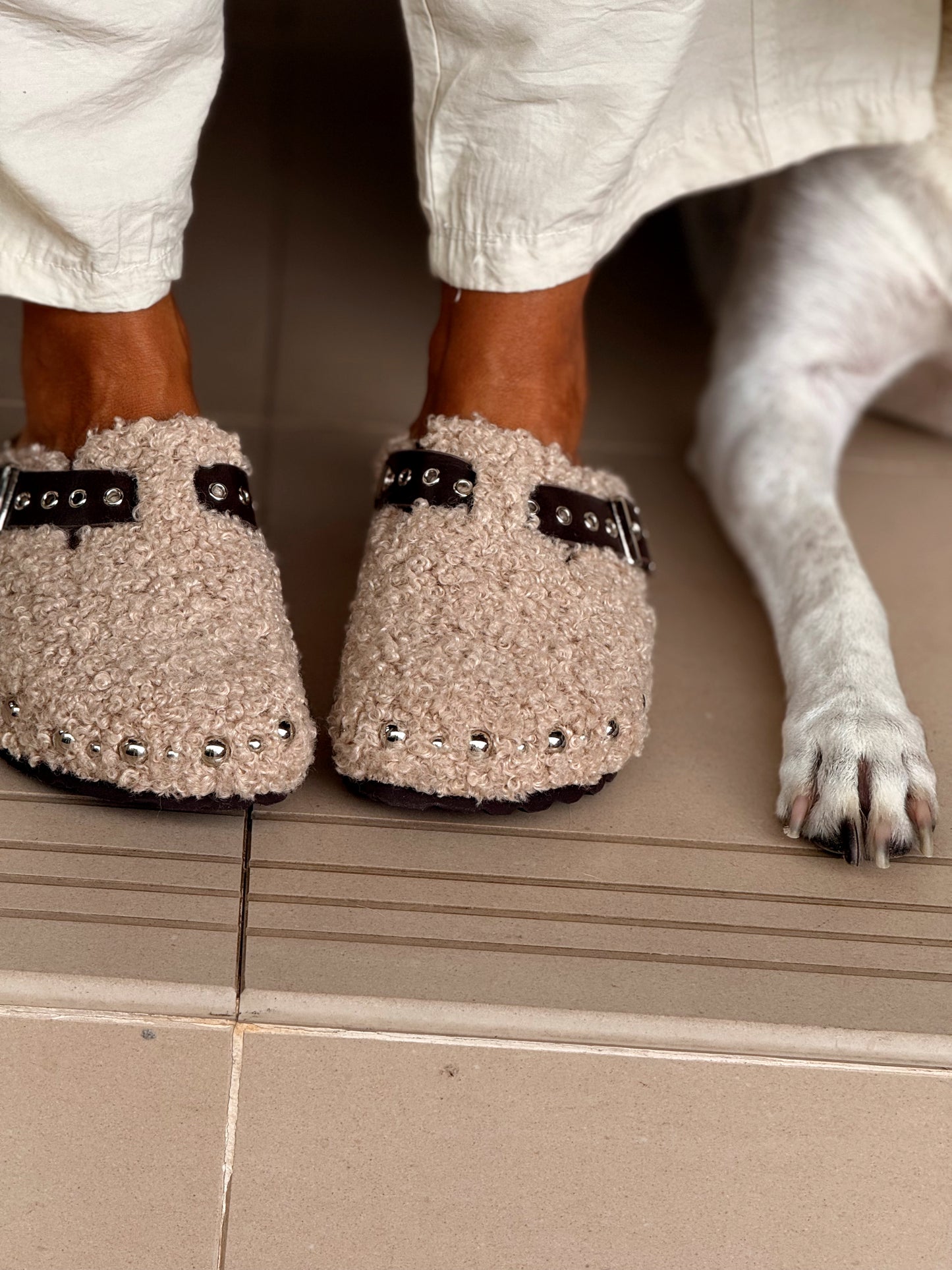 ZUECOS OVEJA BEIGE