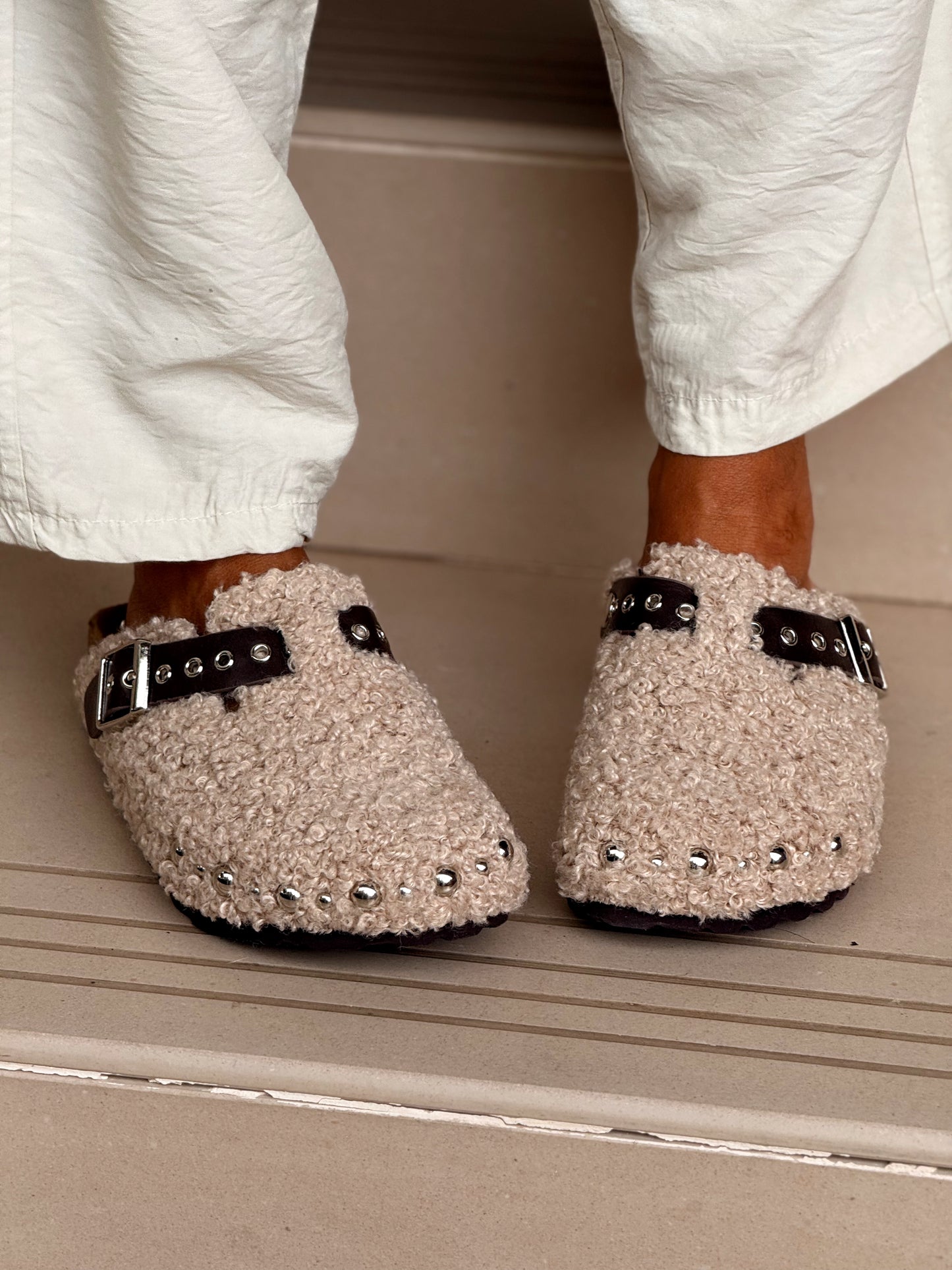 ZUECOS OVEJA BEIGE