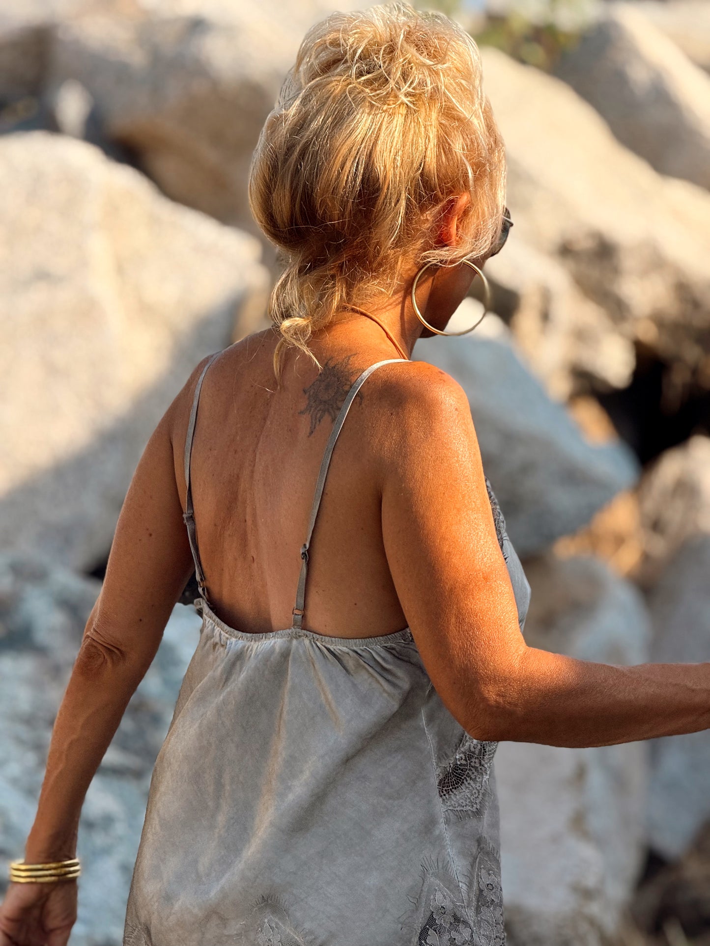 TOP LENCERO ASIMÉTRICO MULTICOLOR