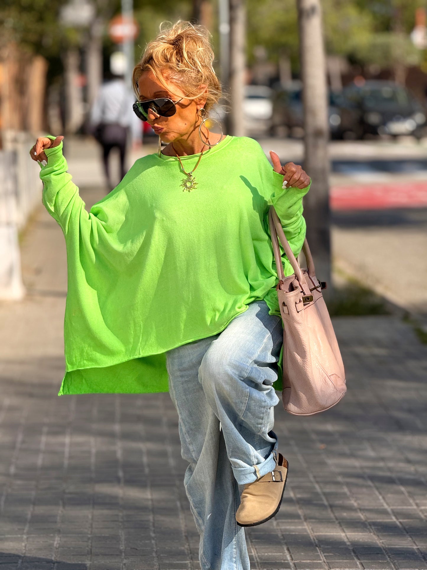 CAMISETA-SUDADERA SUPER OVERSIZE DANI NÉON MULTICOLOR