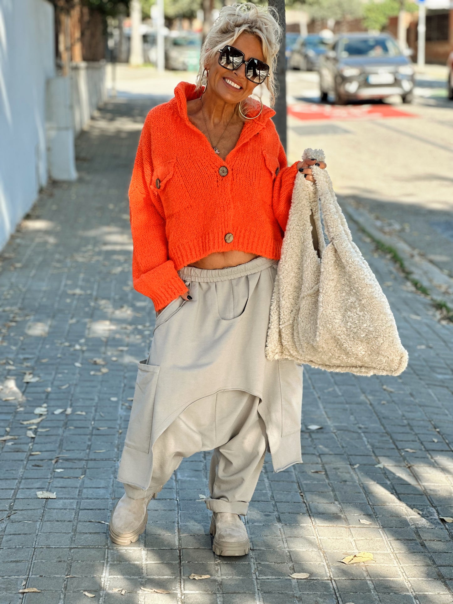 CHAQUETA DE PUNTO CROP-TOP NARANJA