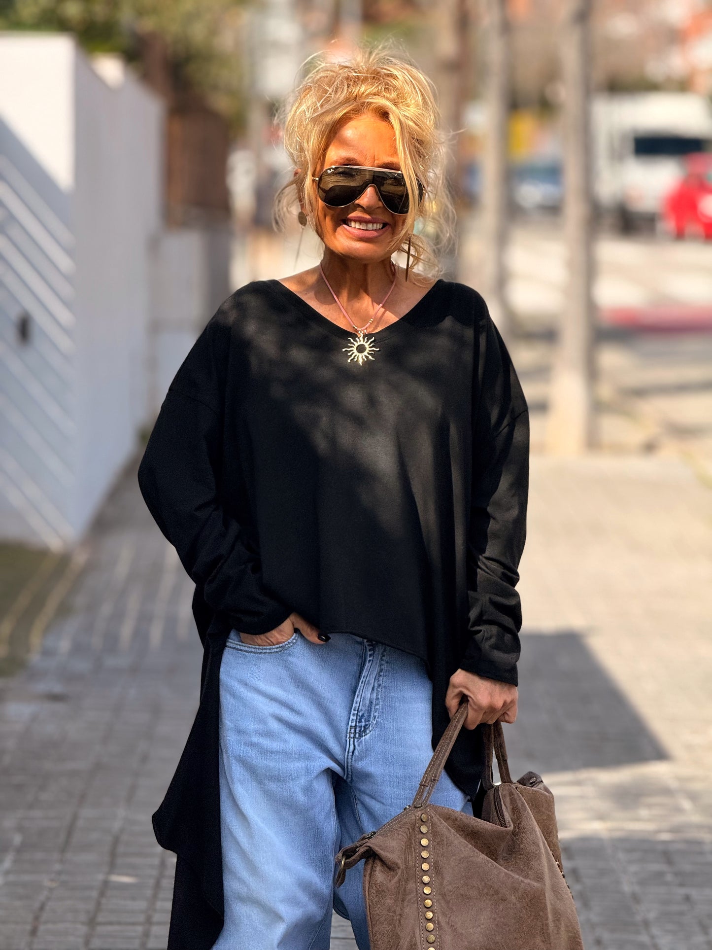 CAMISETA OVERSIZE ASIMÉTRICA MULTICOLOR