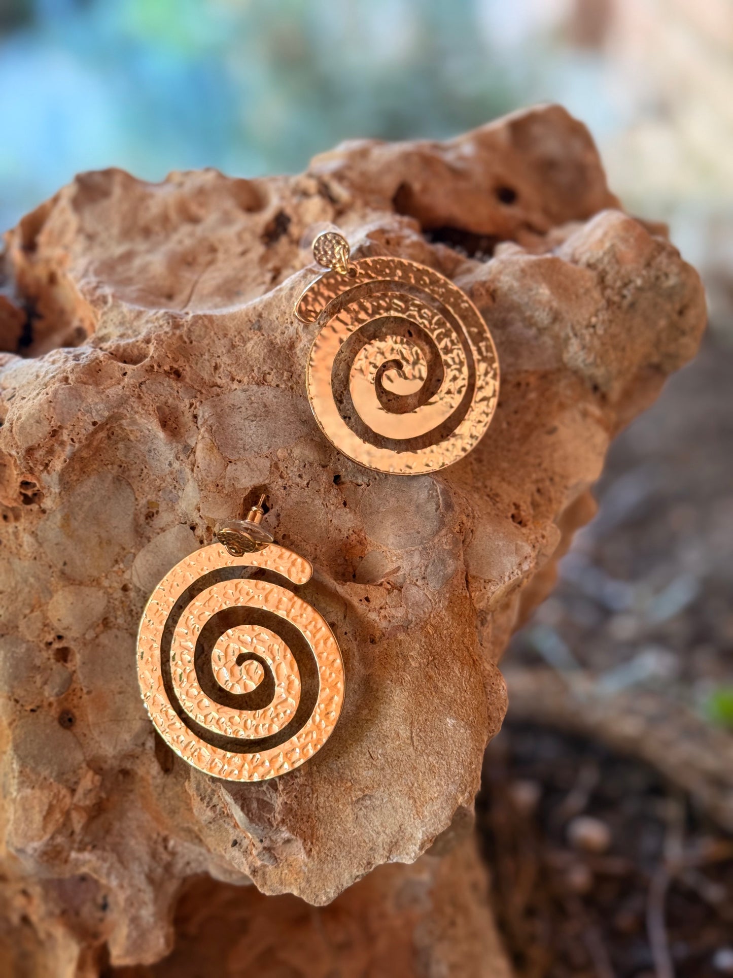 PENDIENTES CARACOL DORADO