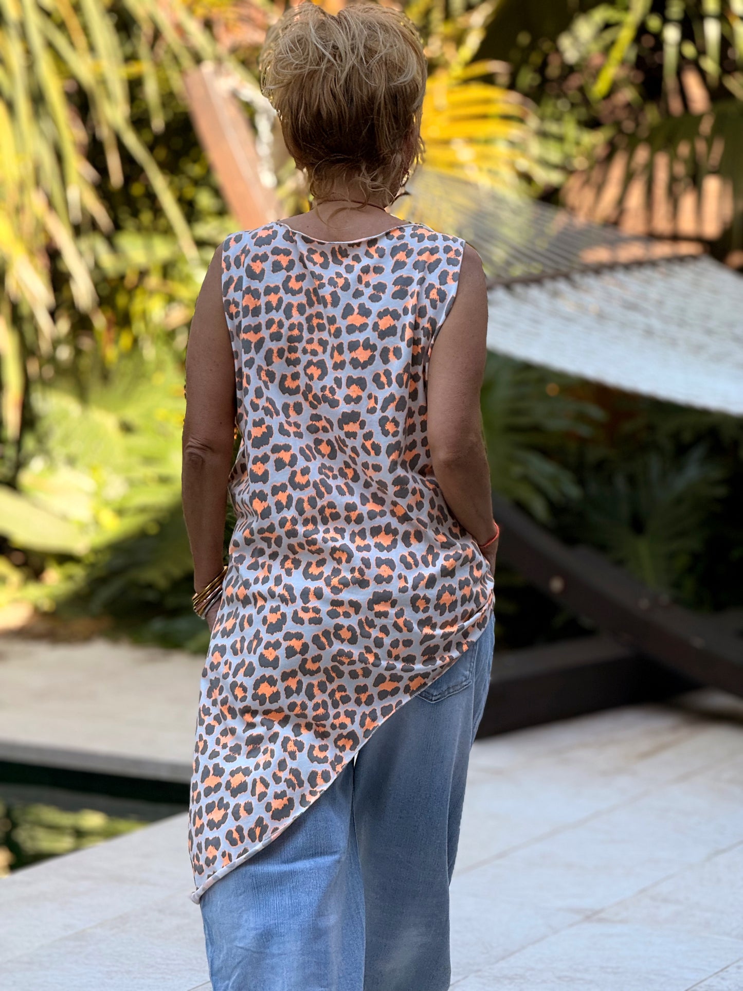 TOP ASIMÉTRICO ANIMAL PRINT