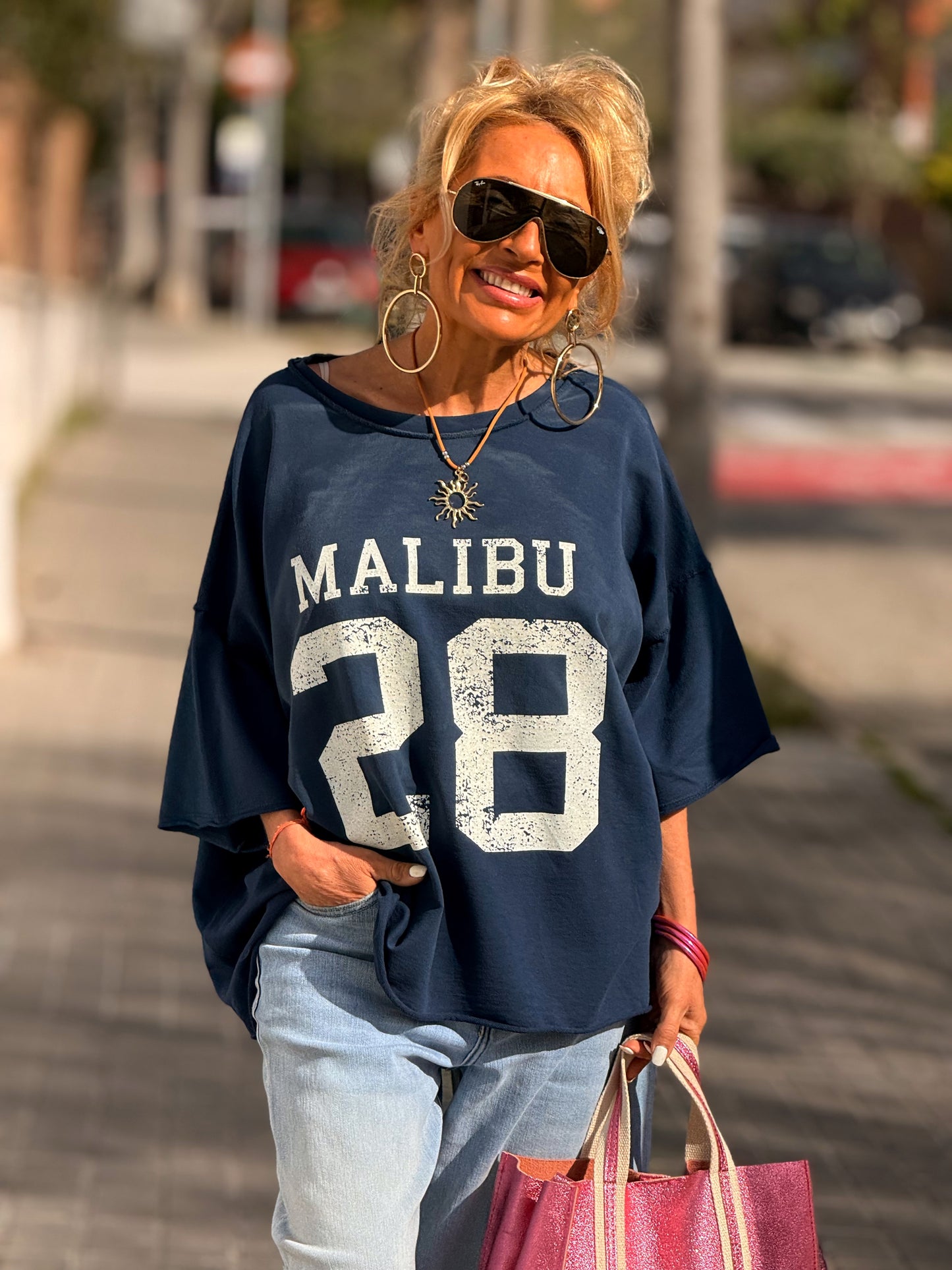 CAMISETA SUPER OVERSIZE DESGASTADA MALIBU MULTICOLOR