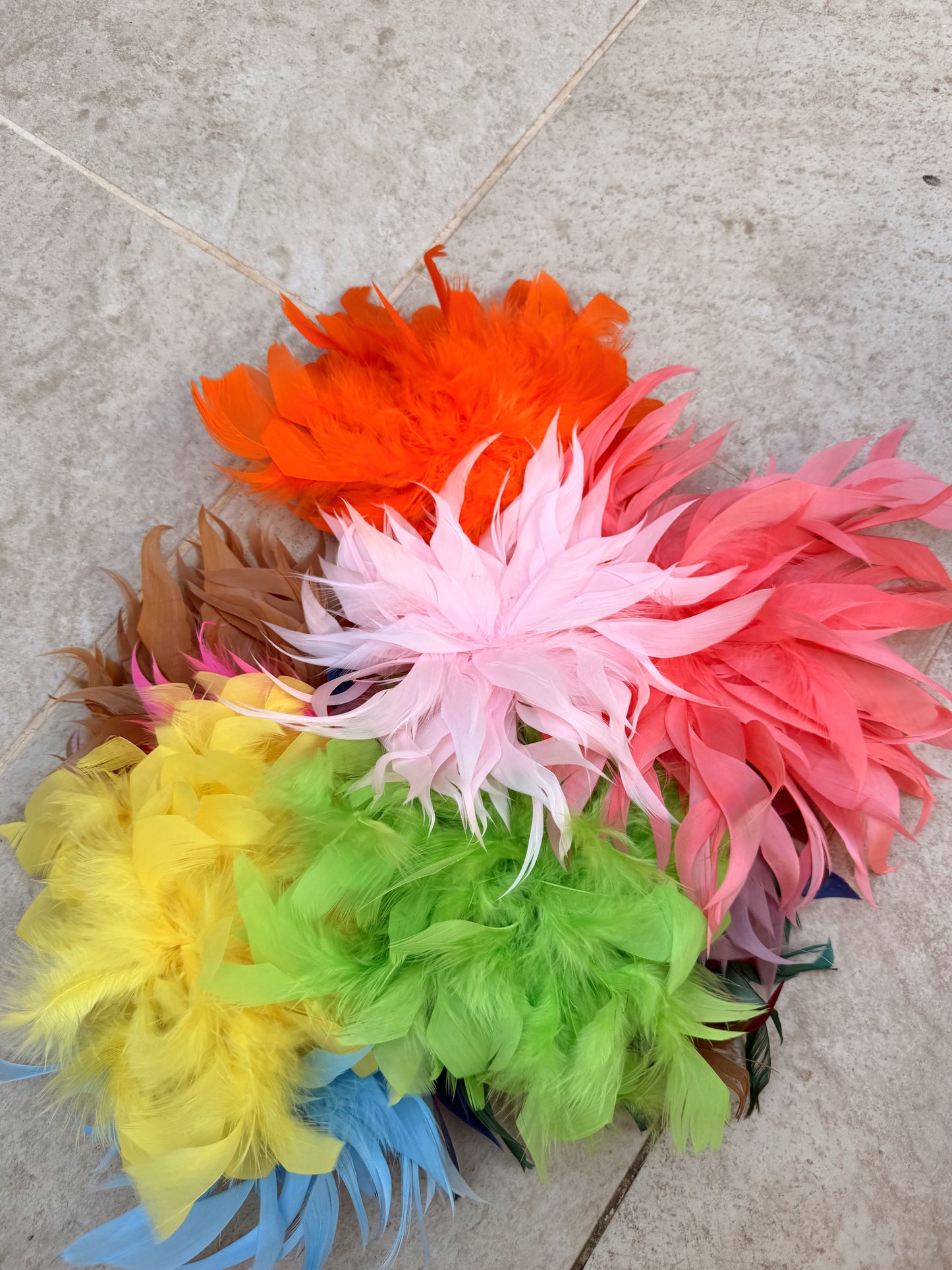 FLORES PLUMA MULTICOLOR
