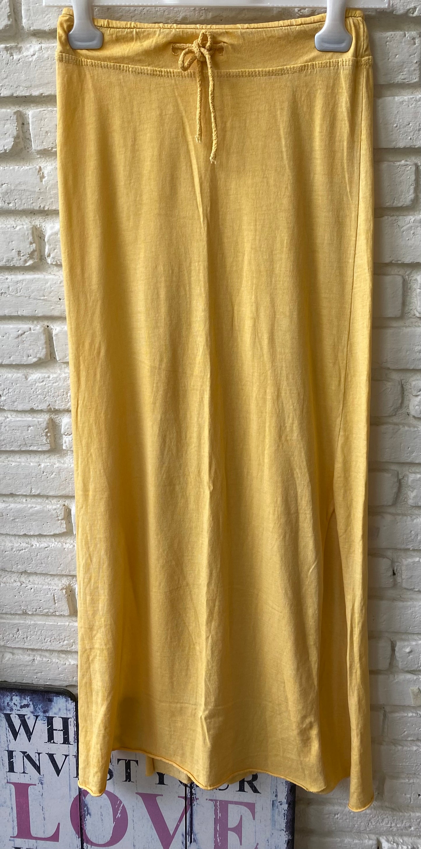 FALDA GUILLERMINA AMARILLA