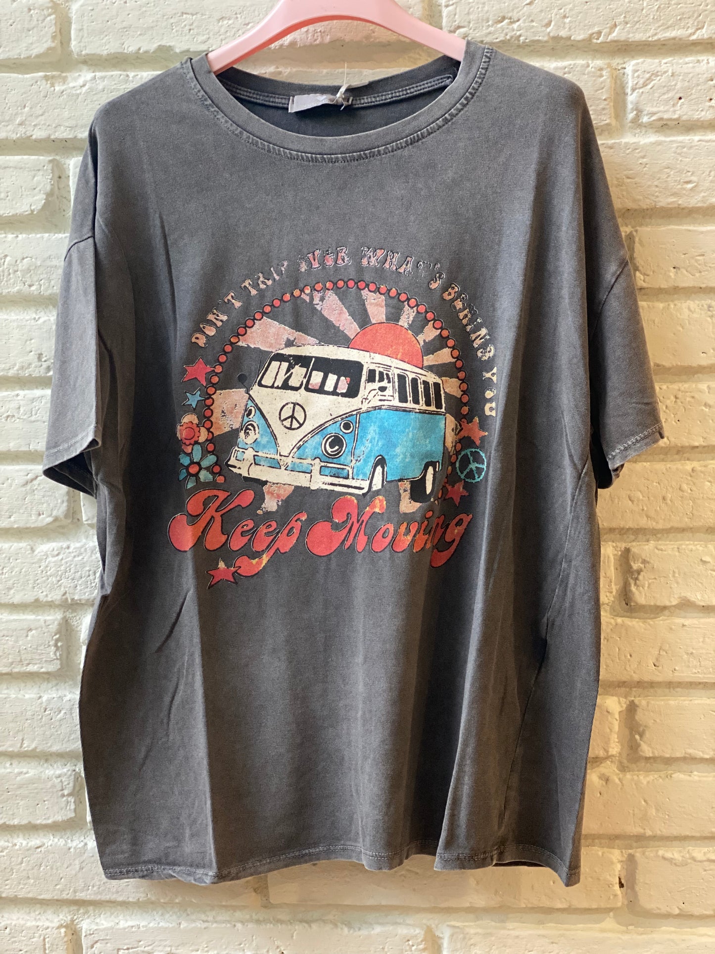 CAMISETA KEEP MOVING MULTICOLOR