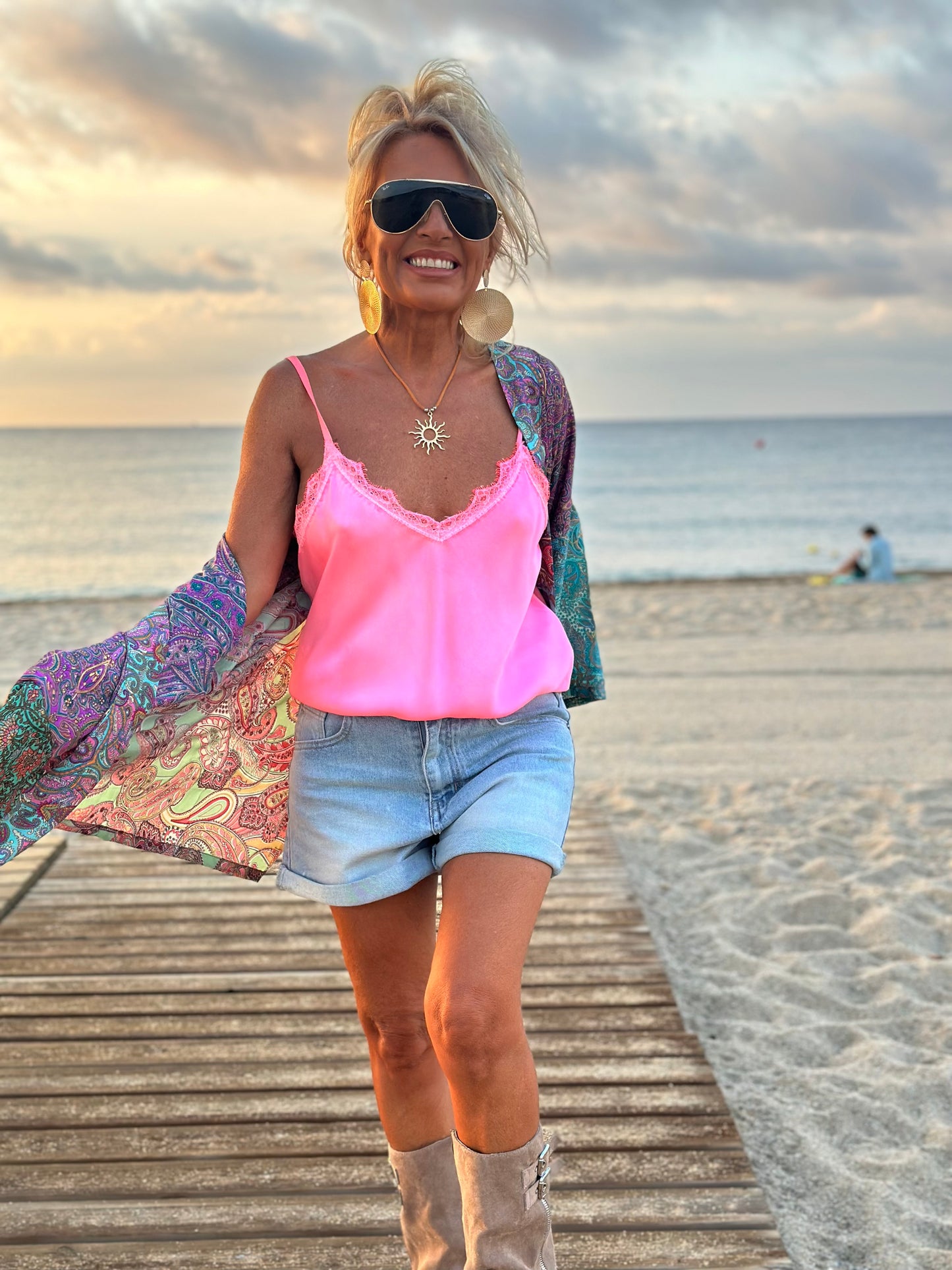 KIMONO CORTO ESTAMPADO MULTICOLOR