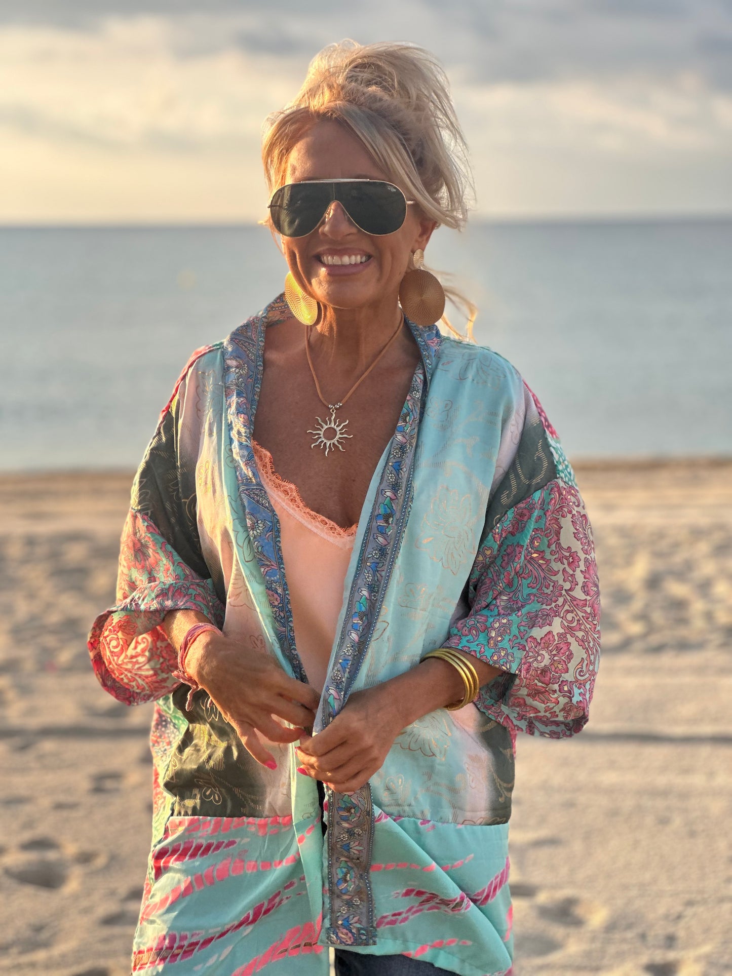 KIMONO CORTO ESTAMPADO MULTICOLOR