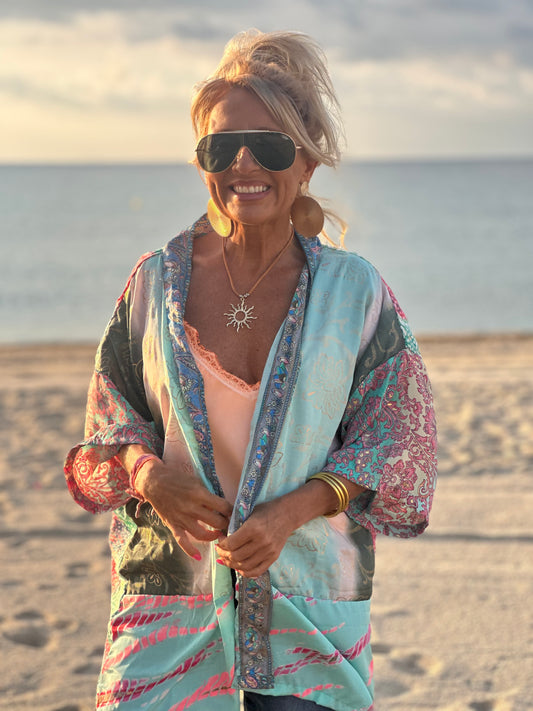 KIMONO CORTO ESTAMPADO MULTICOLOR