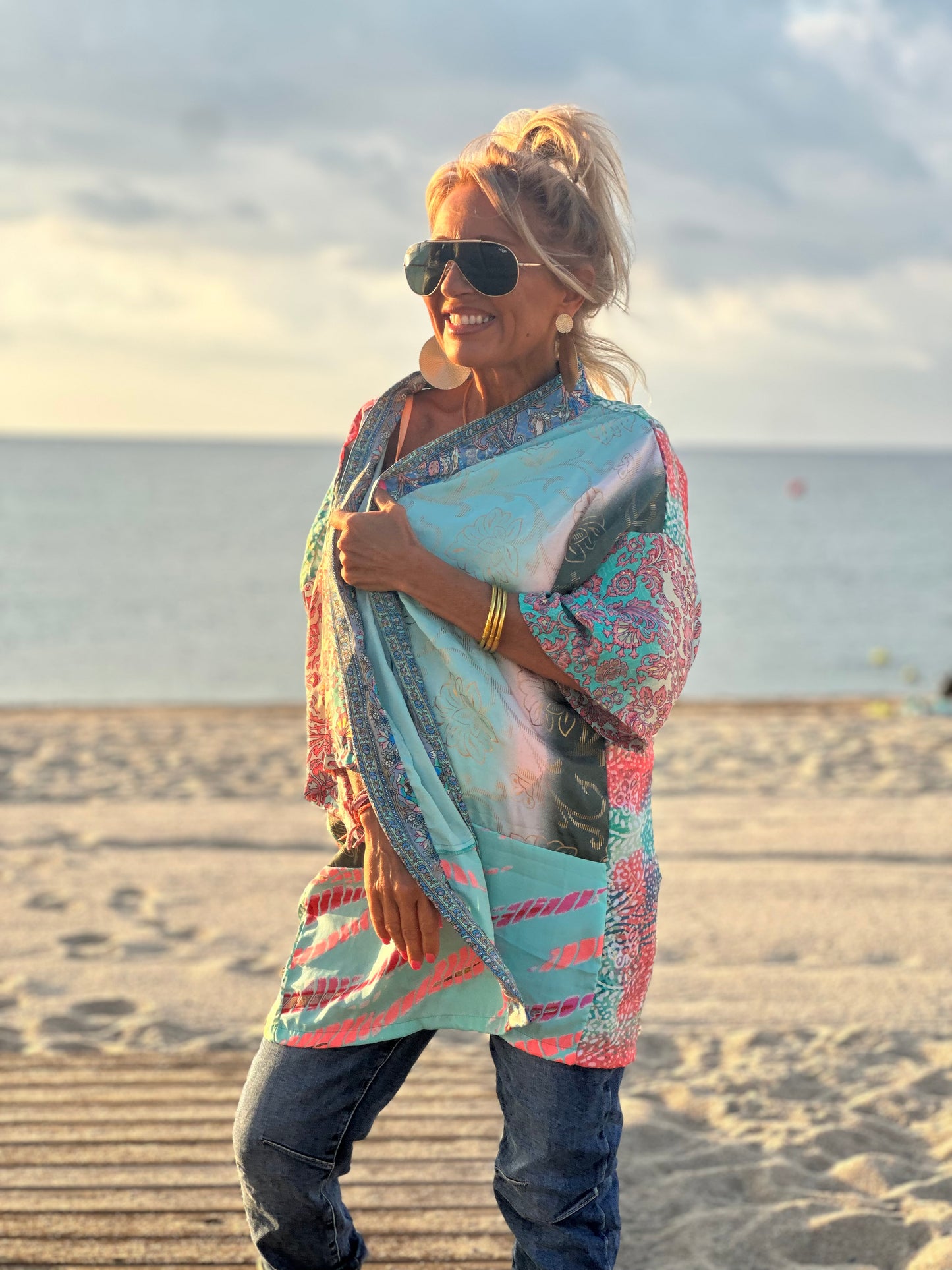 KIMONO CORTO ESTAMPADO MULTICOLOR