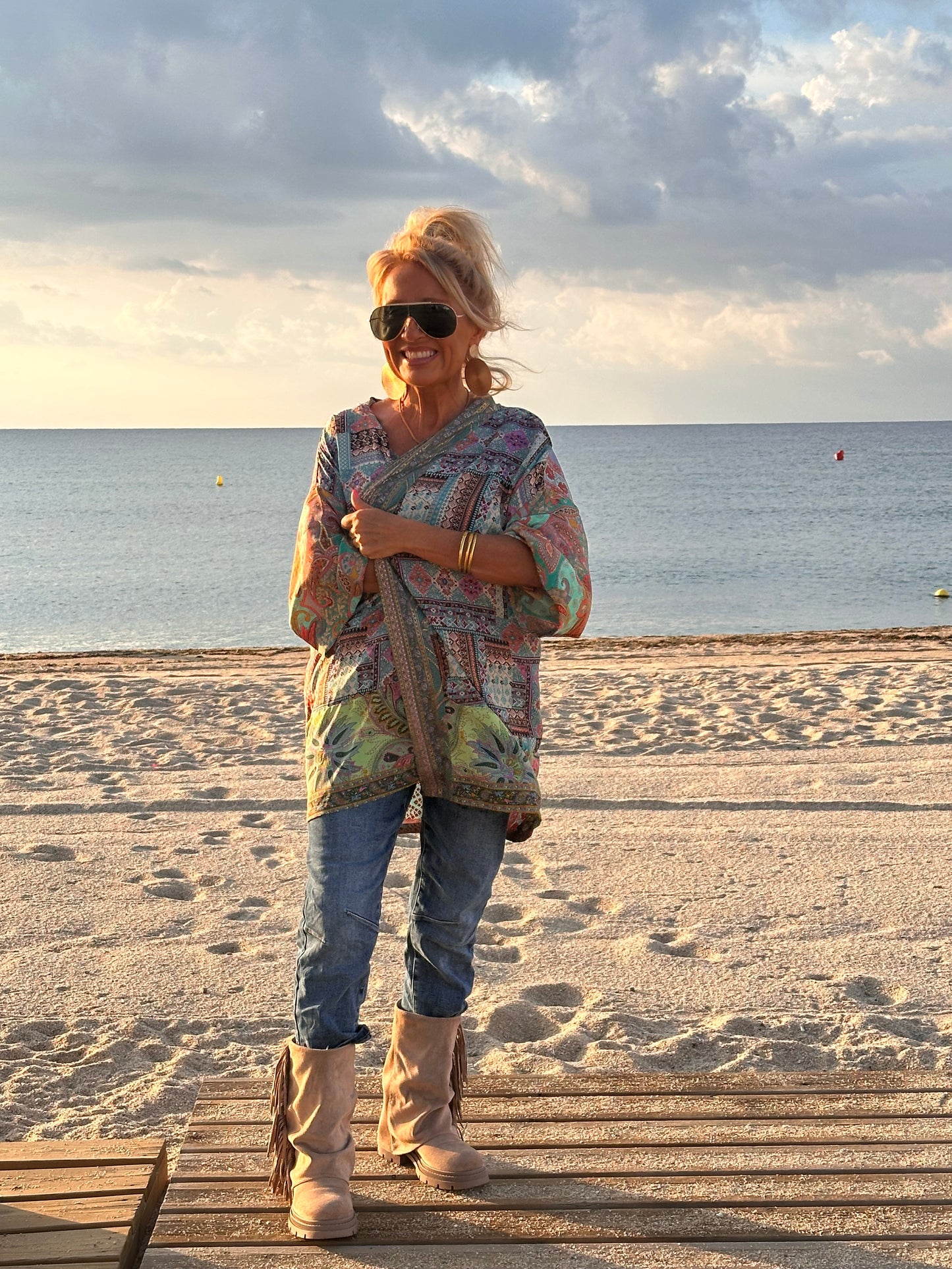 KIMONO CORTO ESTAMPADO MULTICOLOR