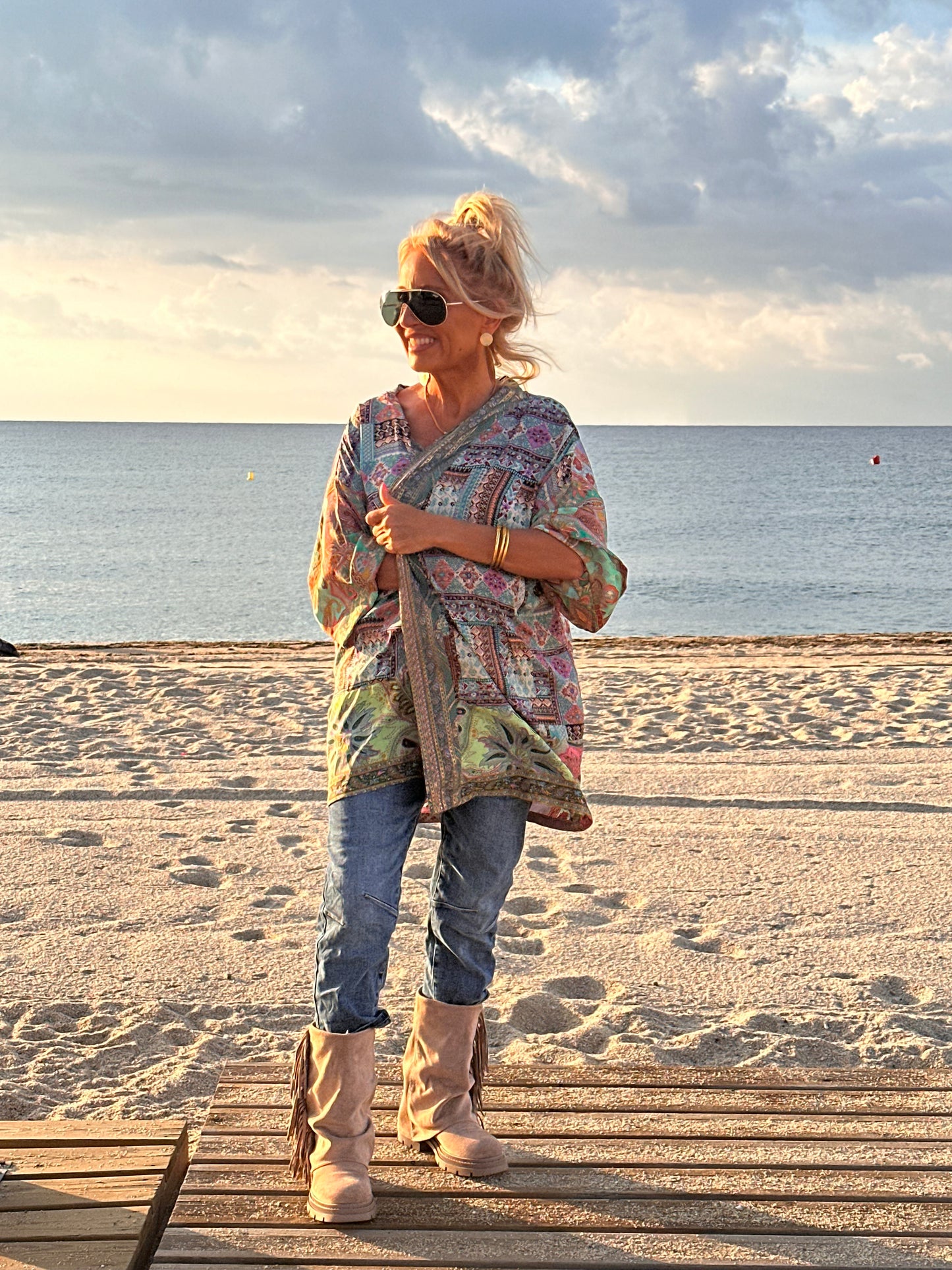 KIMONO CORTO ESTAMPADO MULTICOLOR