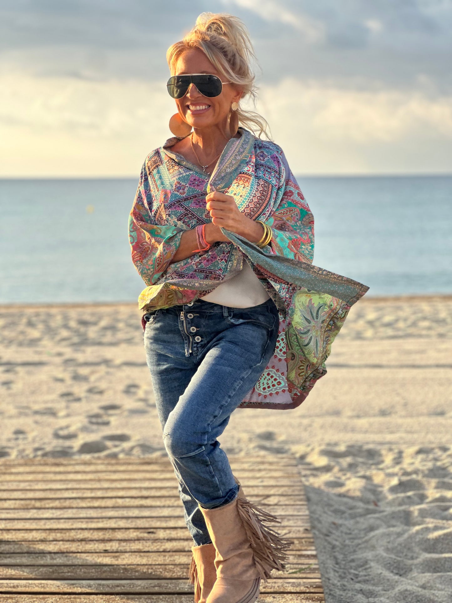 KIMONO CORTO ESTAMPADO MULTICOLOR