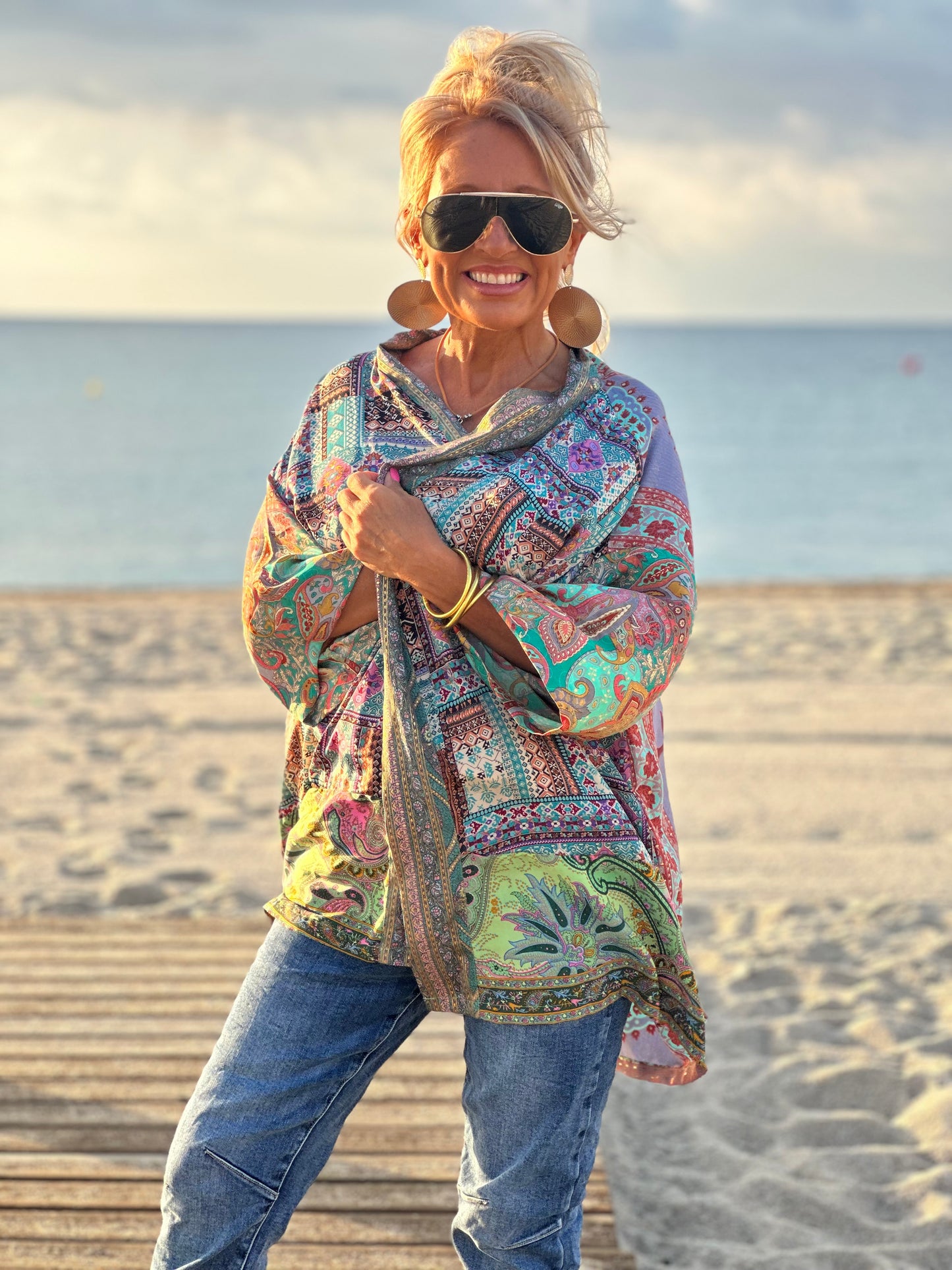 KIMONO CORTO ESTAMPADO MULTICOLOR