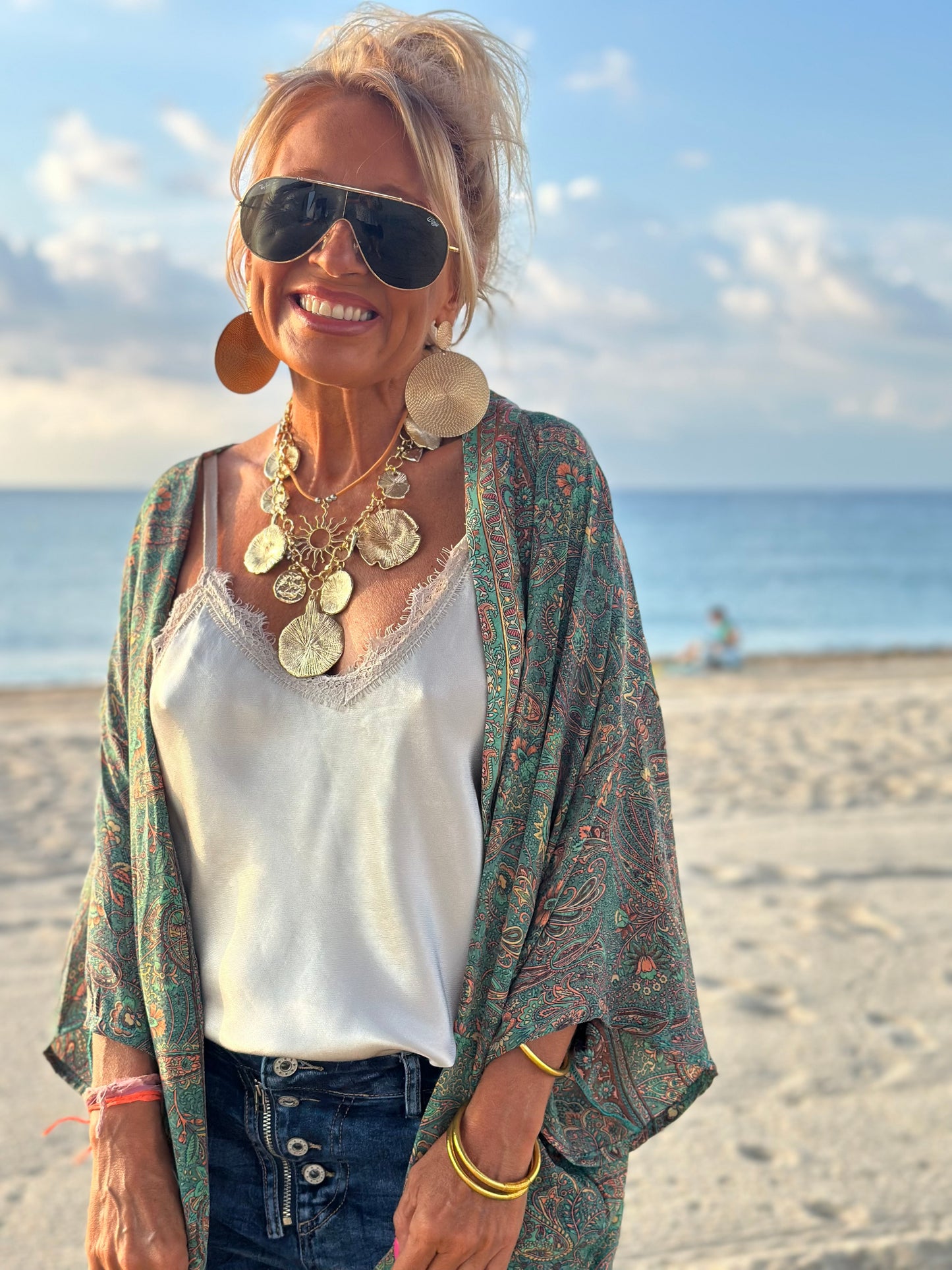 KIMONO CORTO ESTAMPADO MULTICOLOR