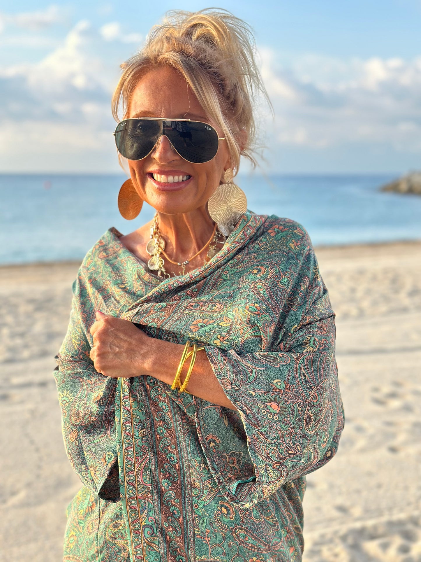 KIMONO CORTO ESTAMPADO MULTICOLOR