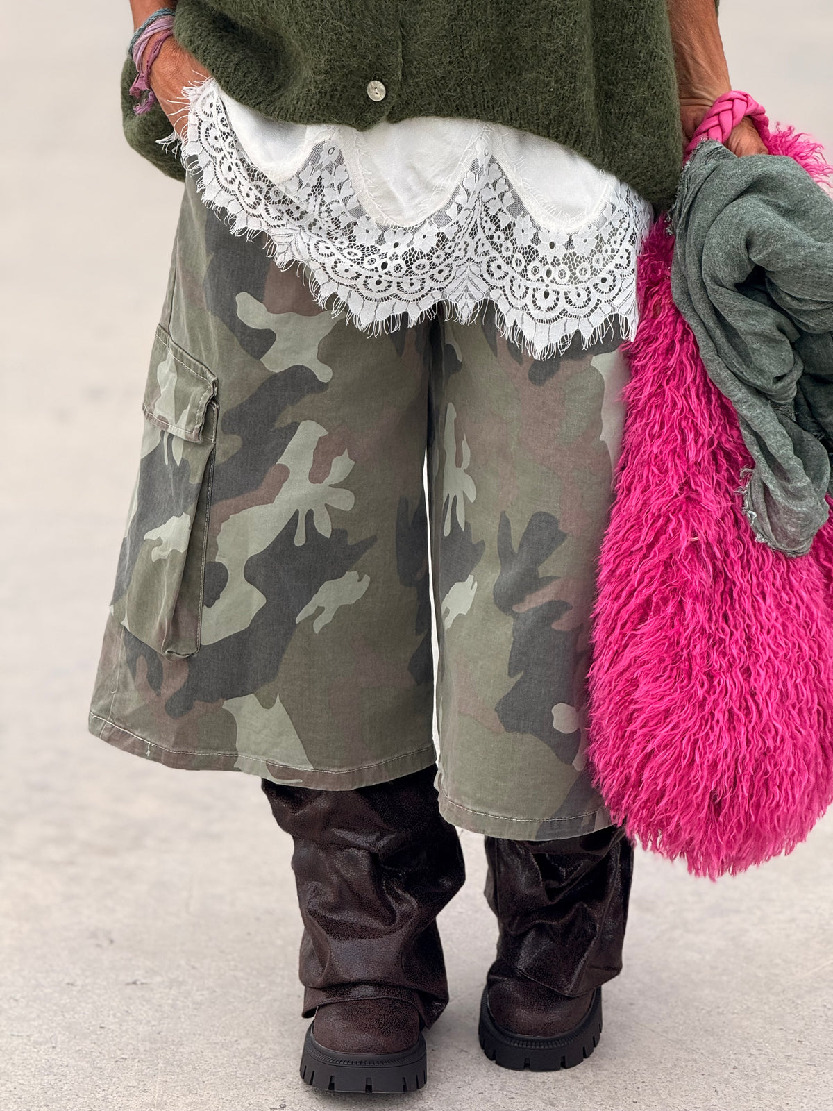 BERMUDA OVERSIZE CAMUFLAJE MULTICOLOR