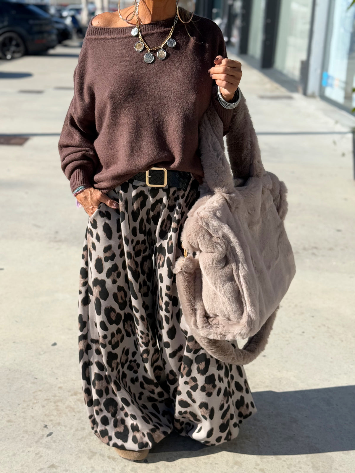 PANTALÓN OVERSIZE CON CINTURÓN CAMUFLAJE