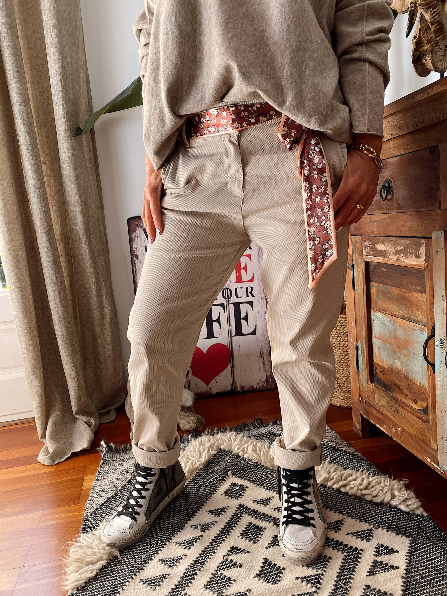 PANTALON JESS BEIGE CON PAÑUELO