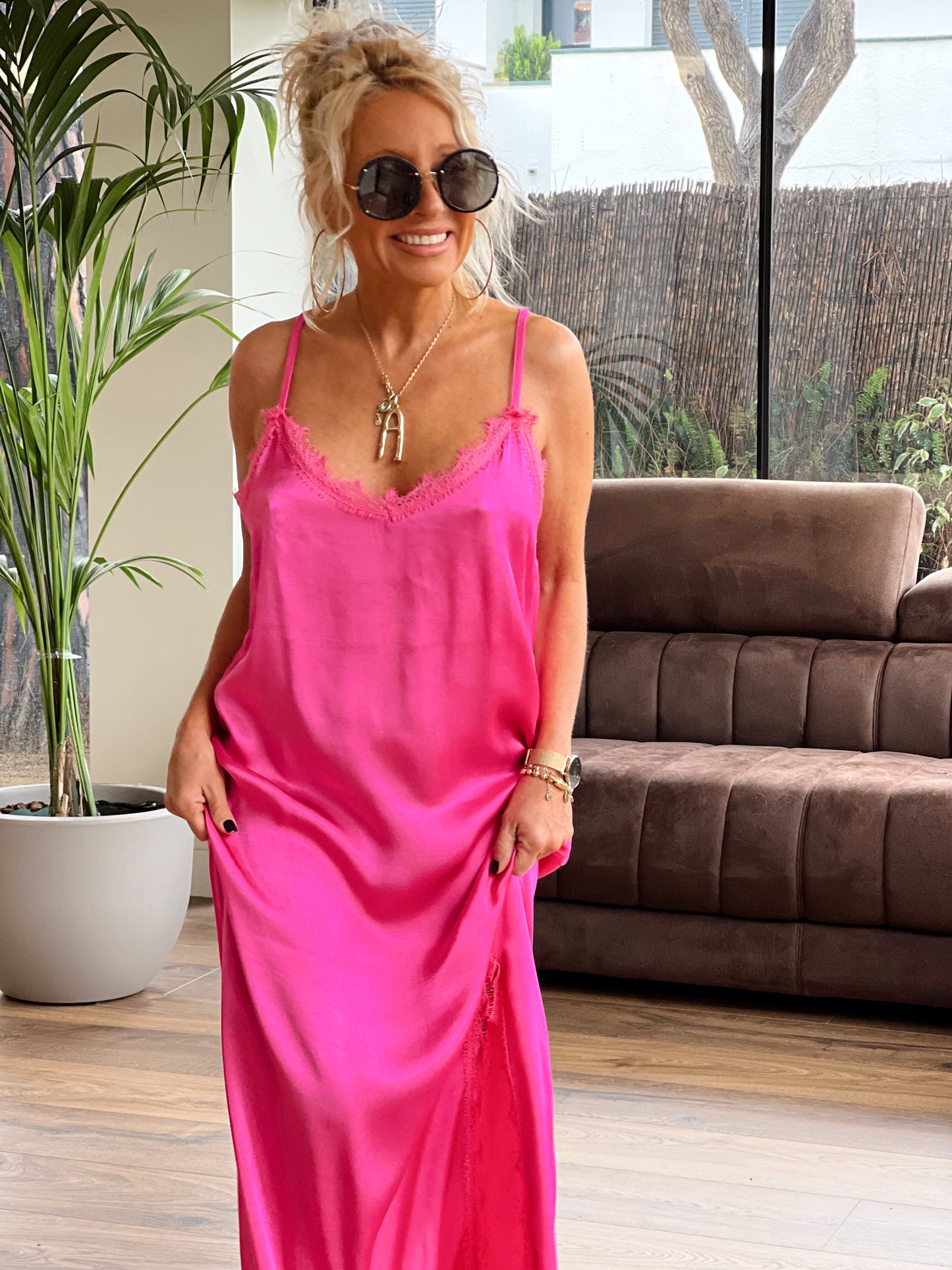 VESTIDO LENCERO ADRIENNA FUCSIA
