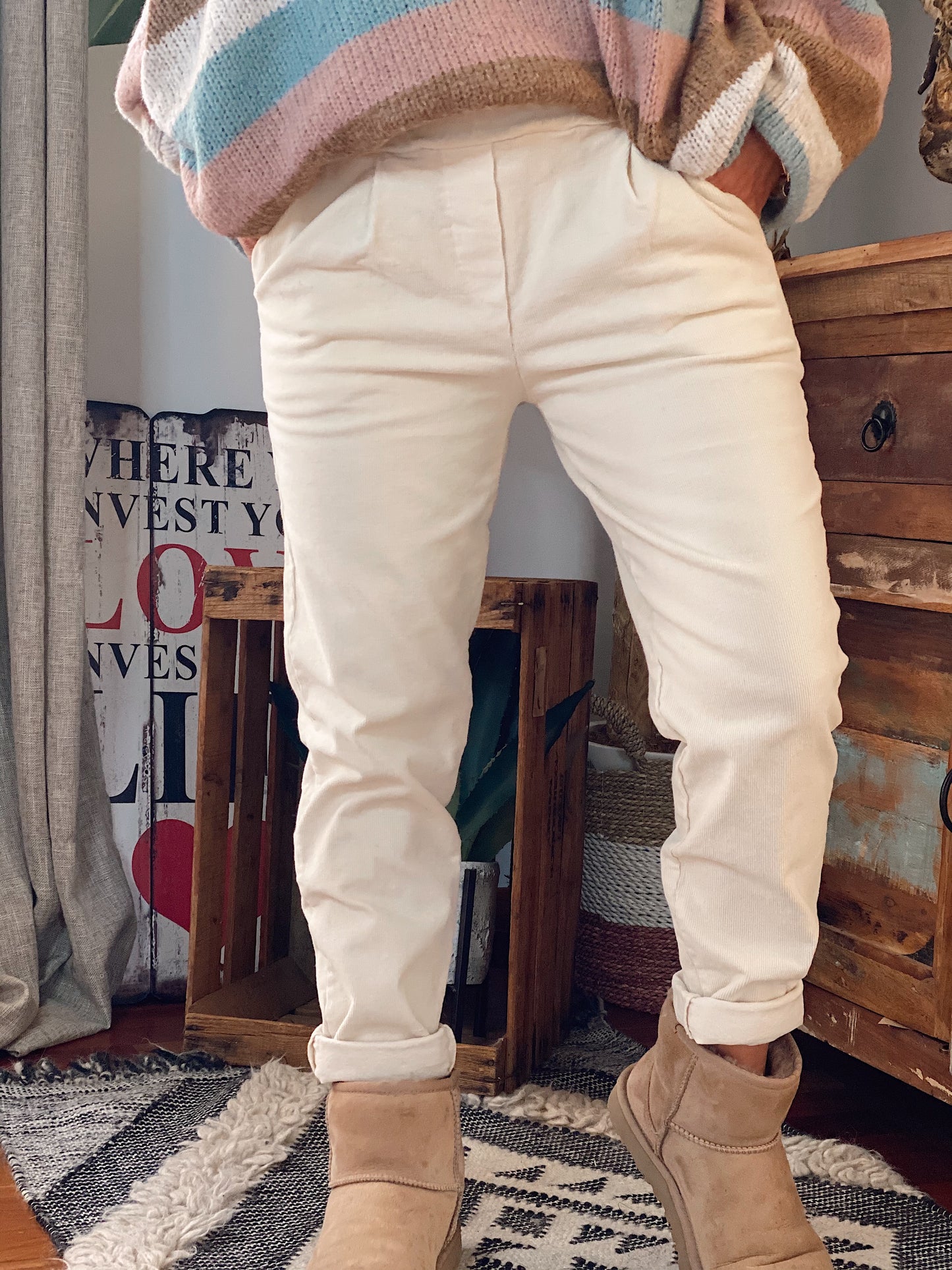 PANTALÓN DE PANA TARIKA CRUDO