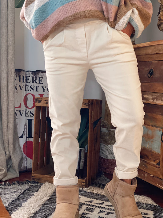 PANTALÓN DE PANA TARIKA CRUDO