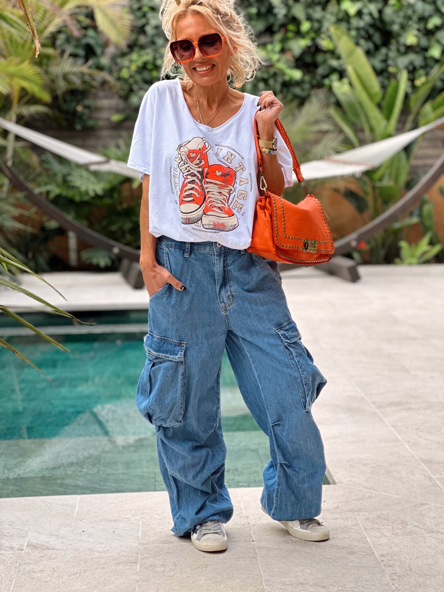 JEANS OVERSIZE CON BOLSILLOS TEJANO