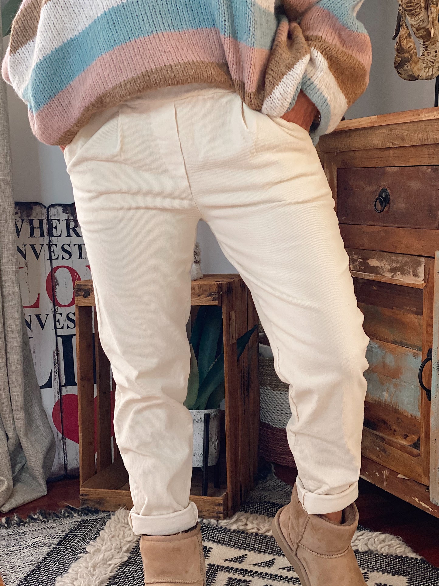 PANTALÓN DE PANA TARIKA CRUDO