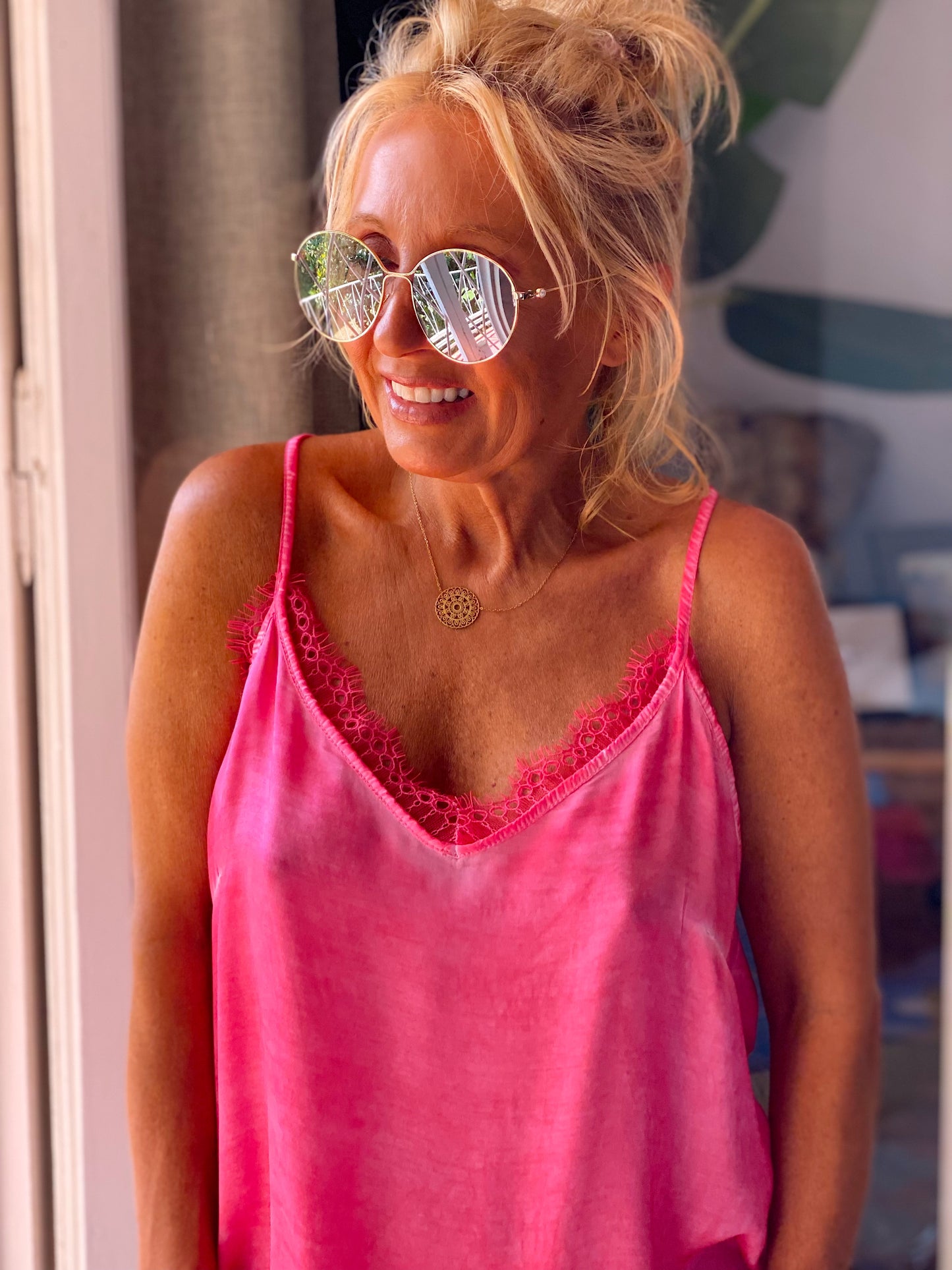 TOP LENCERO CON BOTONES MARY ROSA