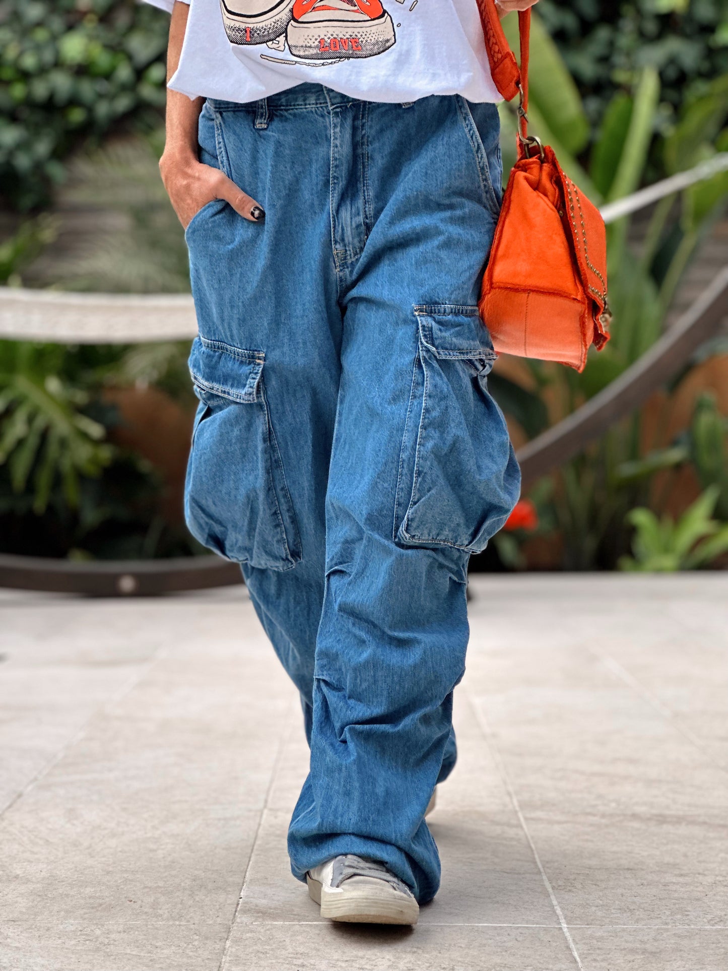 JEANS OVERSIZE CON BOLSILLOS TEJANO