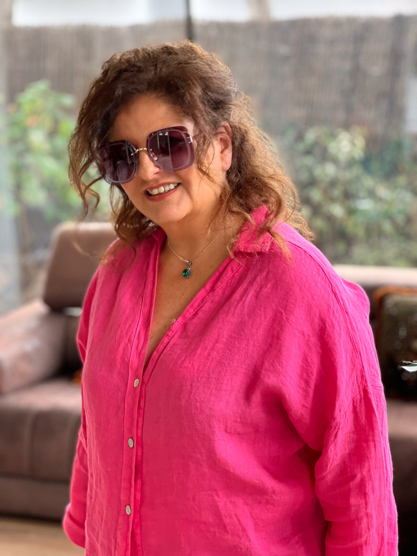 CAMISA ASIMÉTRICA MONA FUCSIA