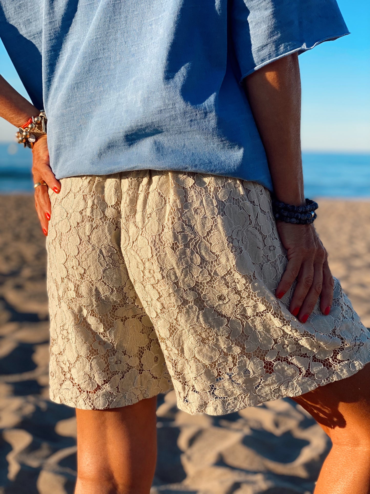 SHORT ENCAJE ESTHER BEIGE