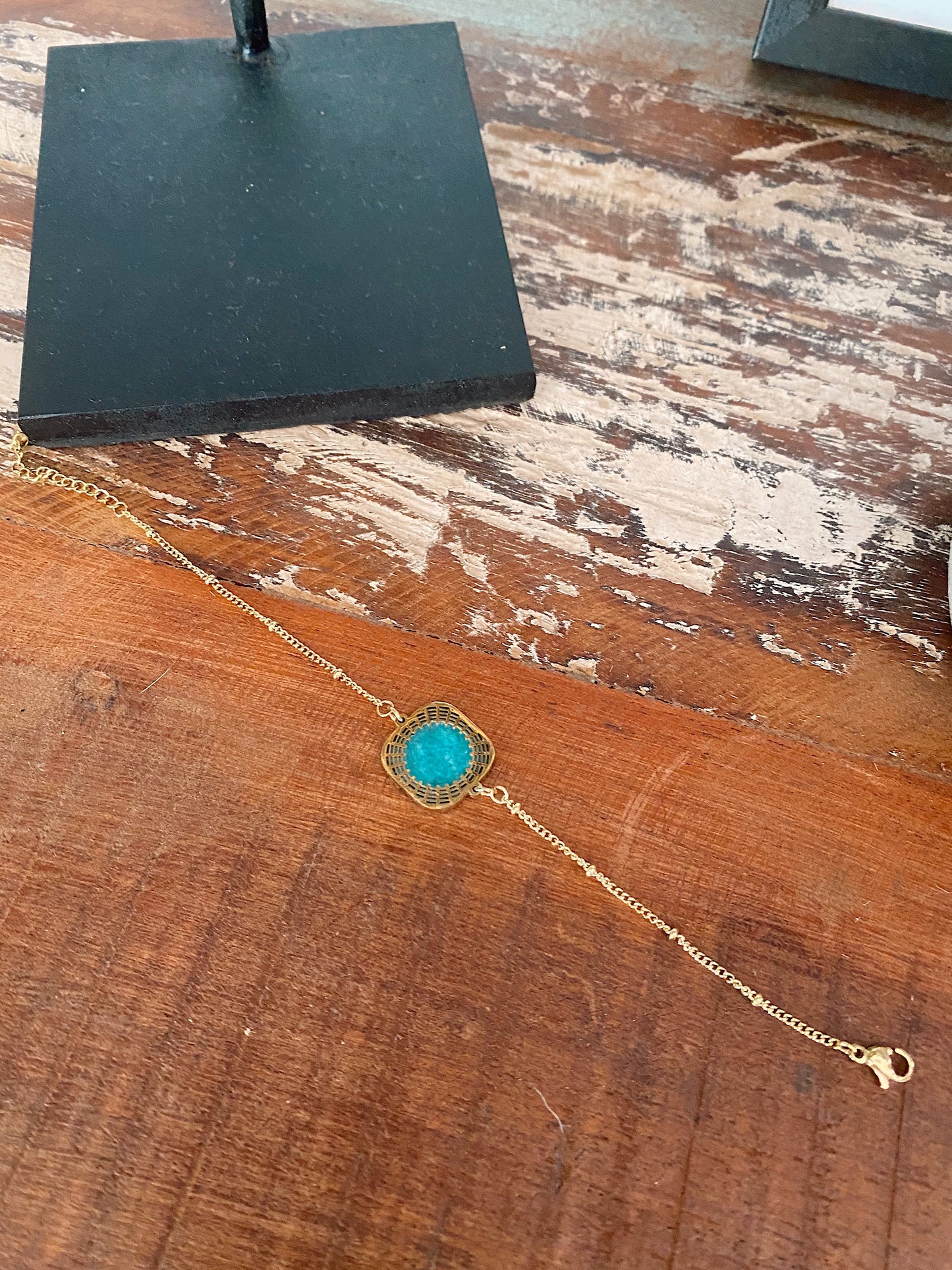 PULSERA PEDRA AZUL DORADA