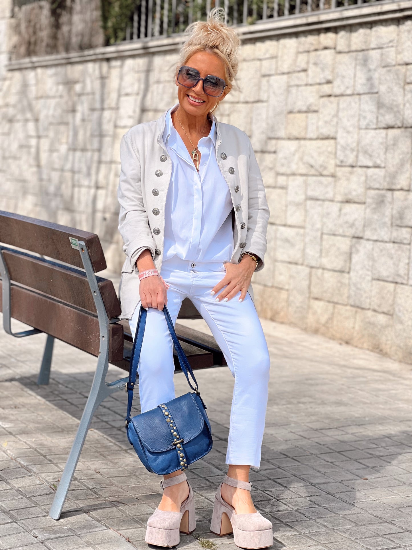 BOLSO TACHAS AZUL