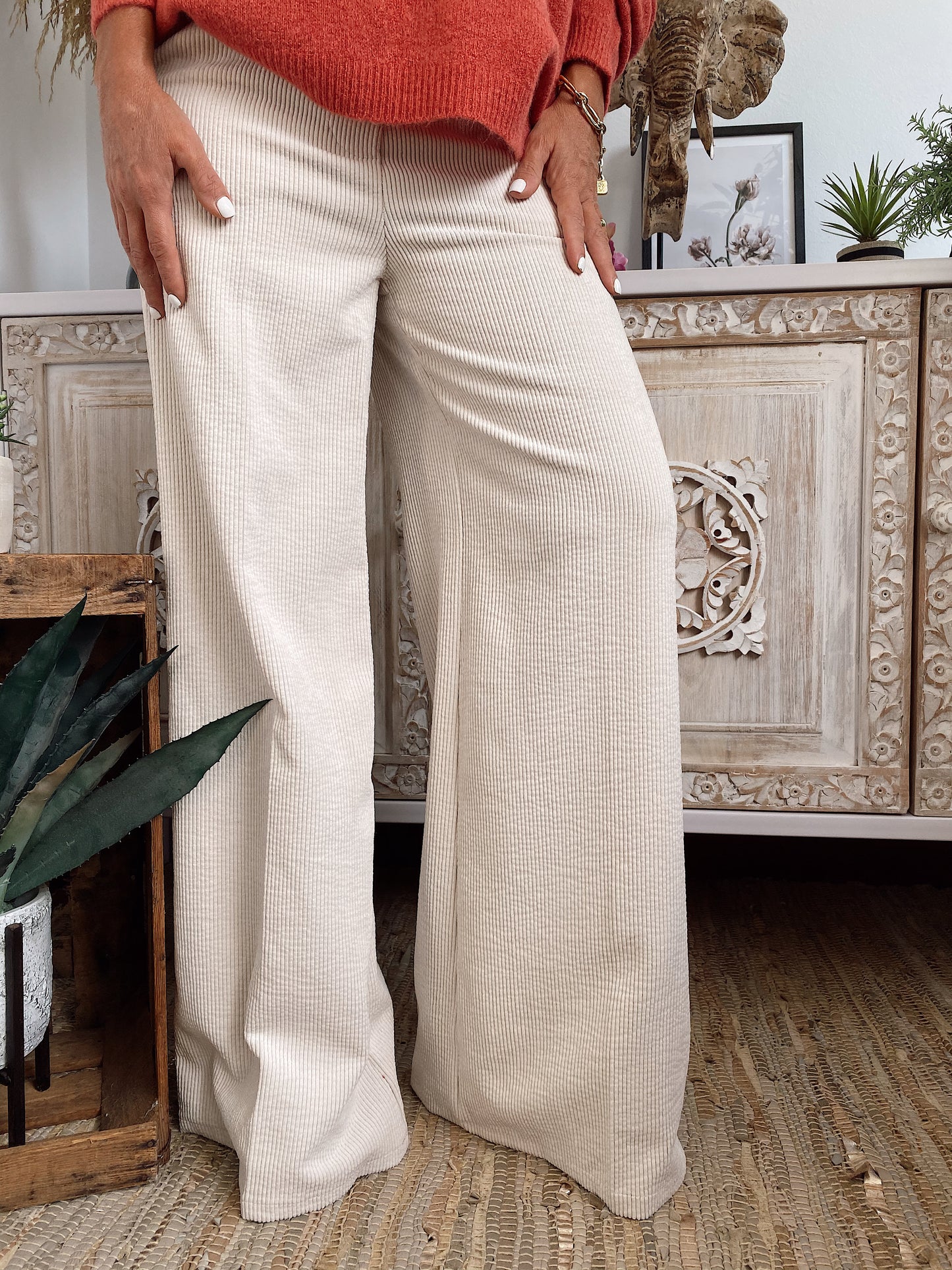 PANTALÓN DE PANA CORINNE CRUDO